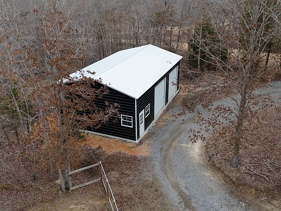 2nd image of 2037 Trace Creek Rd