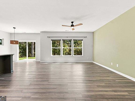 4th image of 437 Tom Avery Dr