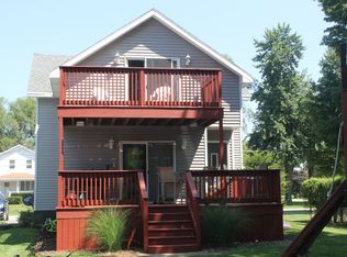 230 W 3rd Ave, Clifton, IL 60927