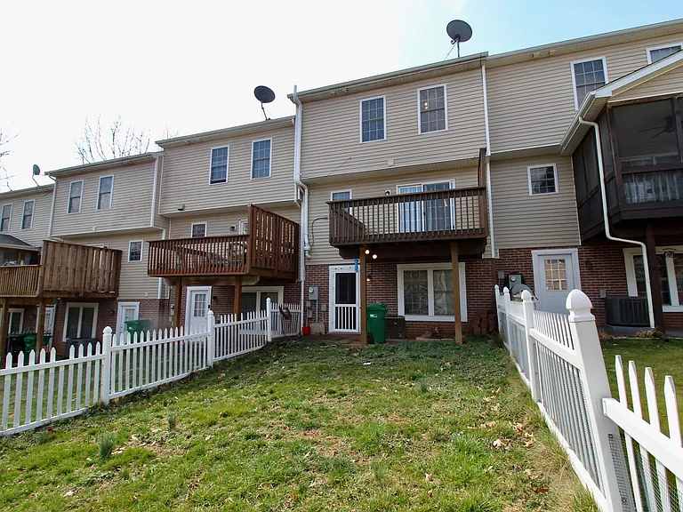 3069 Taylor Spring Ln — Photo 27