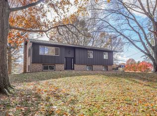 2100 Steffy Rd, Mogadore, OH 44260