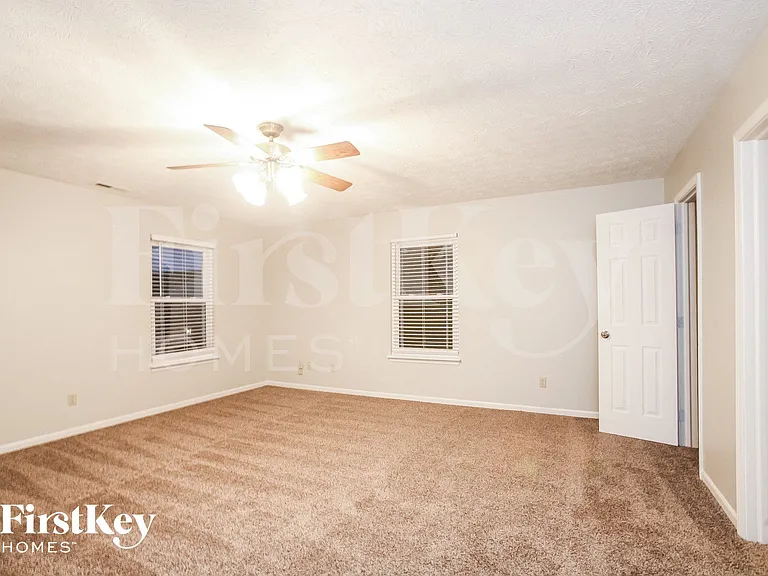 16 Pondview Ct — Photo 5
