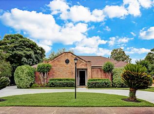 10202 Piping Rock Ln, Houston, TX 77042