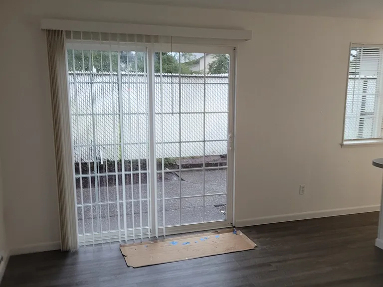 322 Scott St SE — Photo 10