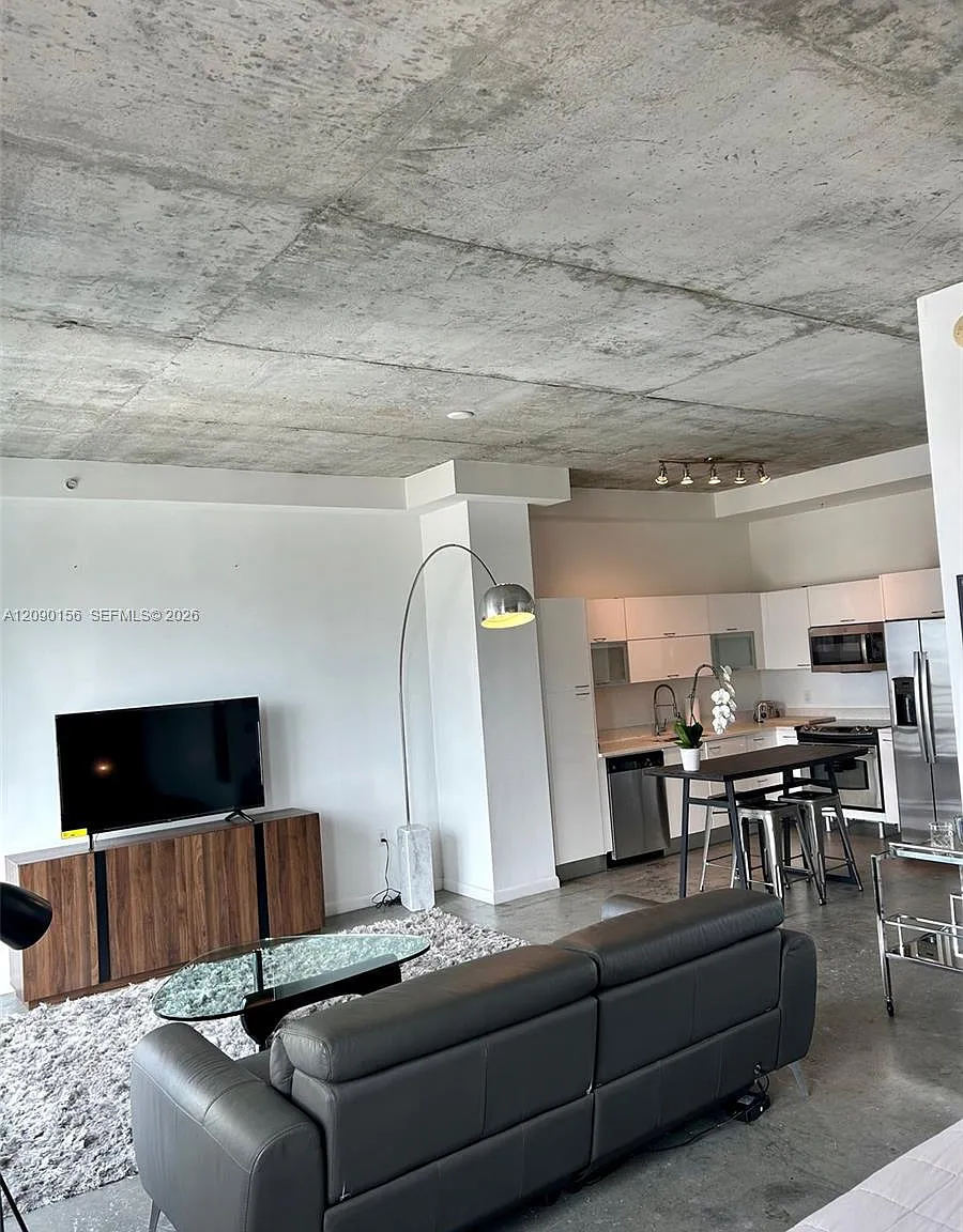 The Loft Downtown Ii Condo — Photo 3