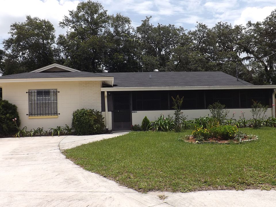 1st image of 8801 Spruce Ln