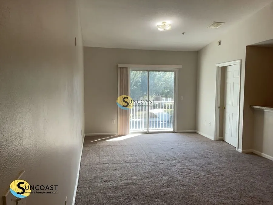Building Photo - 6984 Ortega Woods Dr #13