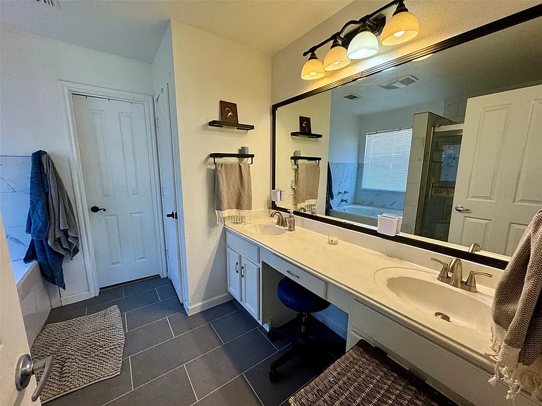 17800 Kilkenny Dr — Photo 12