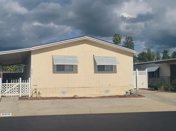 8816 Eastwind Cir, Bakersfield, CA 93306
