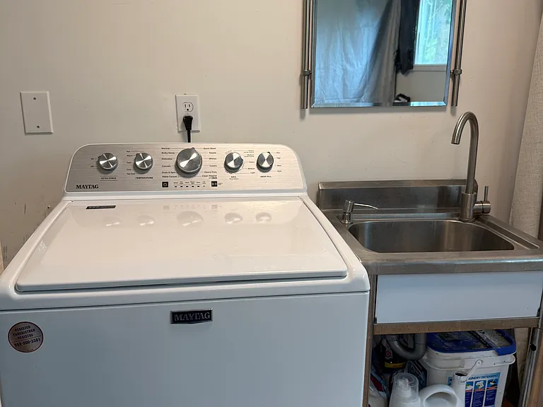 406 Avenue I — Photo 9
