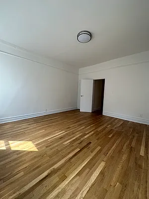 Rented by Peter R. Hungerford, LREB | media 20