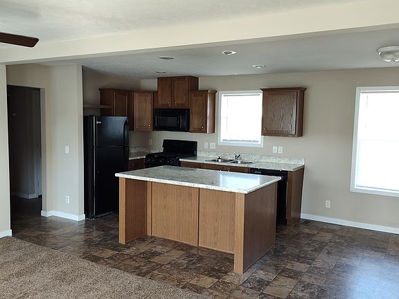 2nd image of 57381 Woodcreek