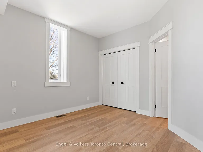 57 Crawford St — Photo 23