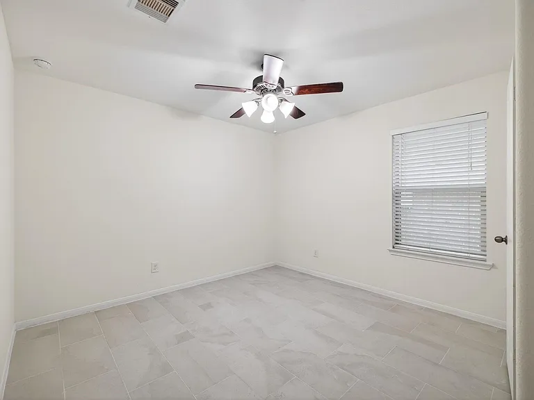 22414 Guston Hall Ln — Photo 23