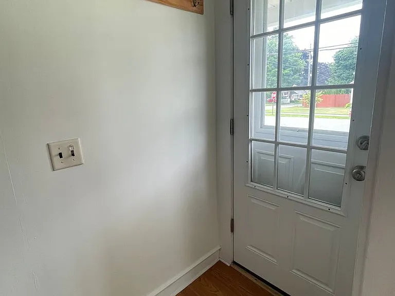 67 Carson Ave — Photo 18