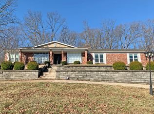 2425 Valley Rd, Chesterfield, MO 63005