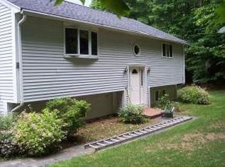 247 Fremont Rd, Sandown, NH 03873
