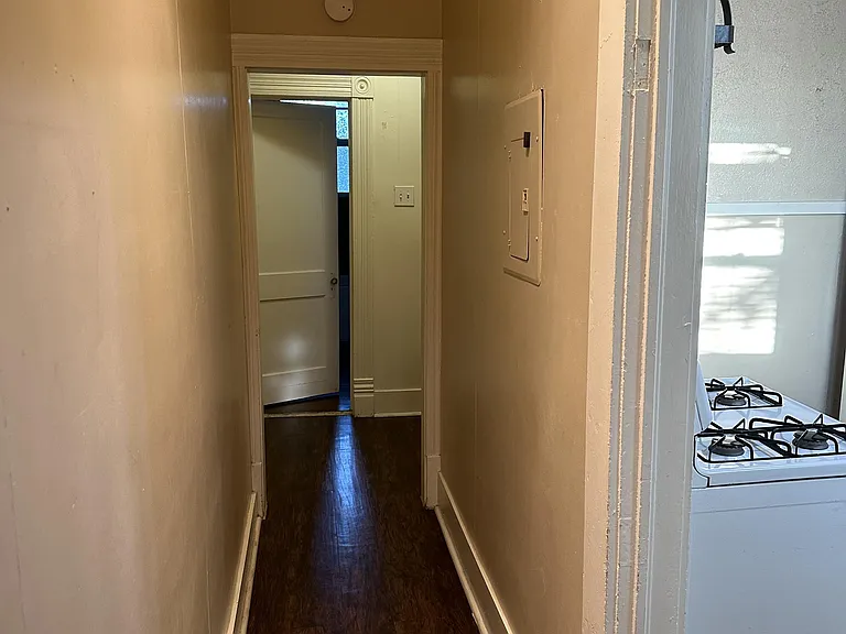 132 Woodland St — Photo 15