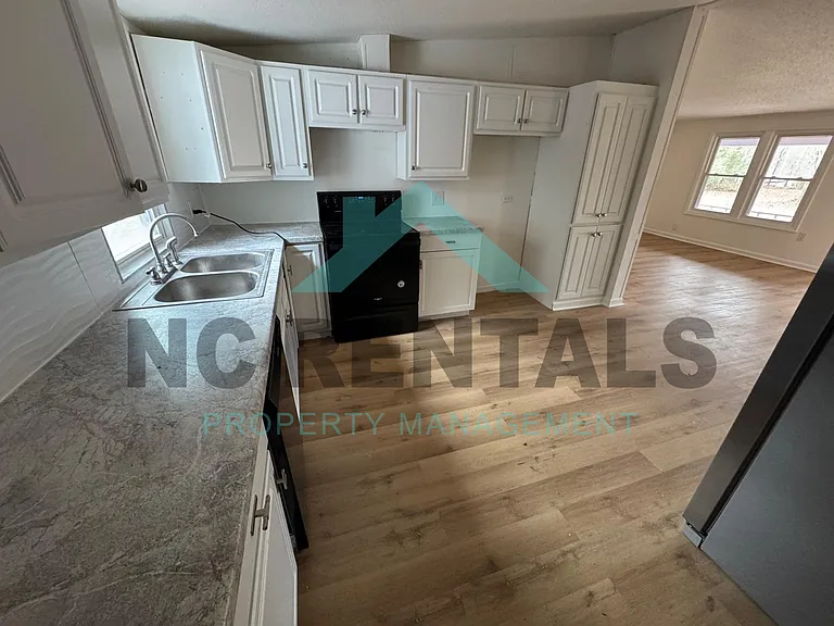 919 Clarence McKeithan Rd — Photo 6