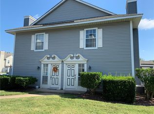 704 Ridge Cir, Chesapeake, VA 23320