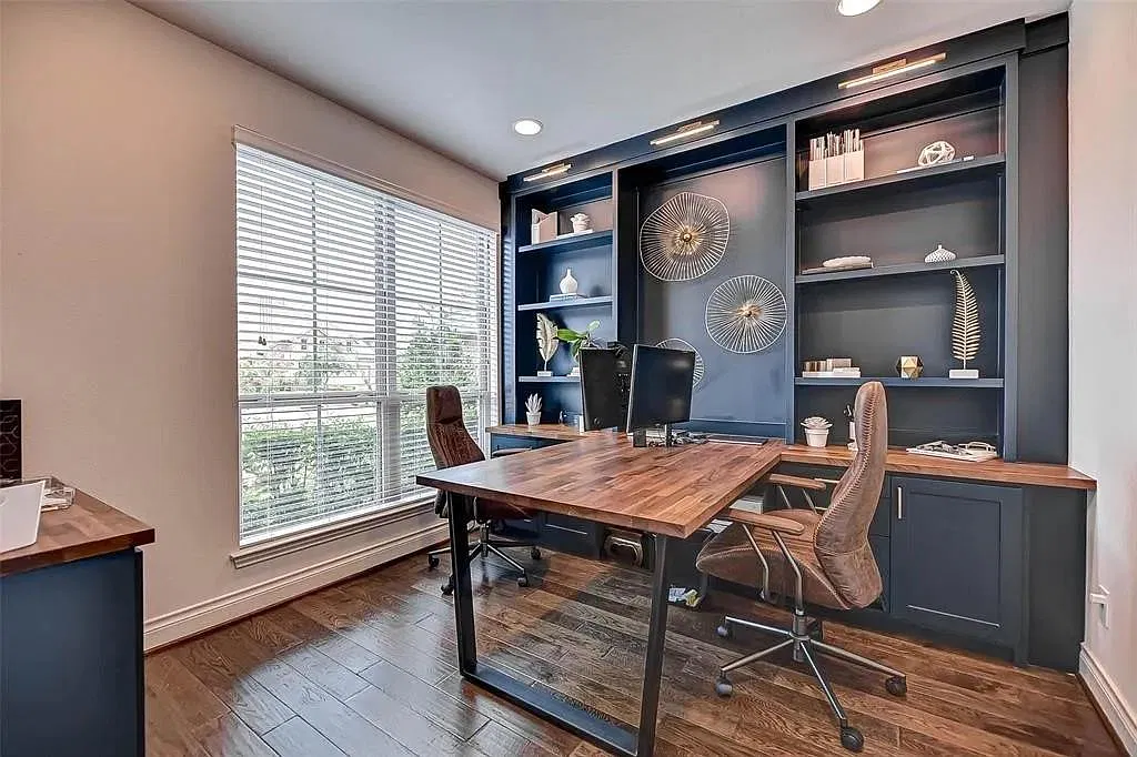 4 bed, 3.5 bath, 3358 sqft, $3,499 — Photo 2