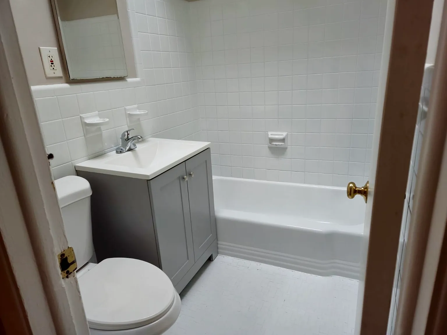8113 Summerdale Ave — Photo 4