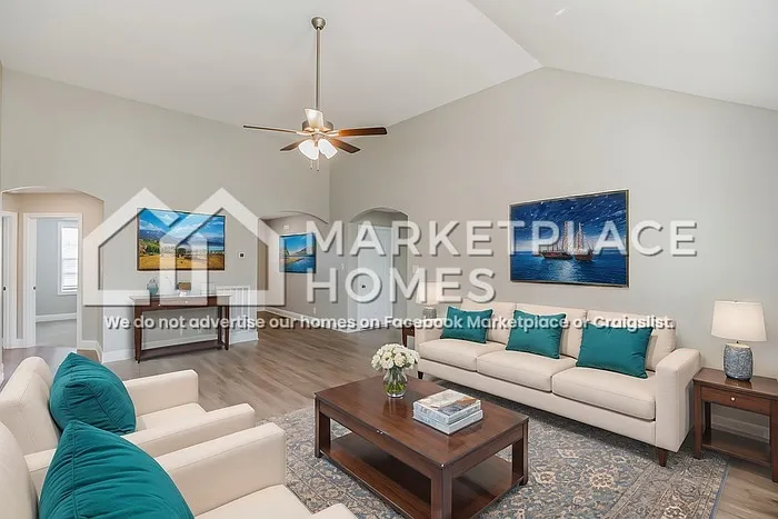 534 Somerset Ln — Photo 6