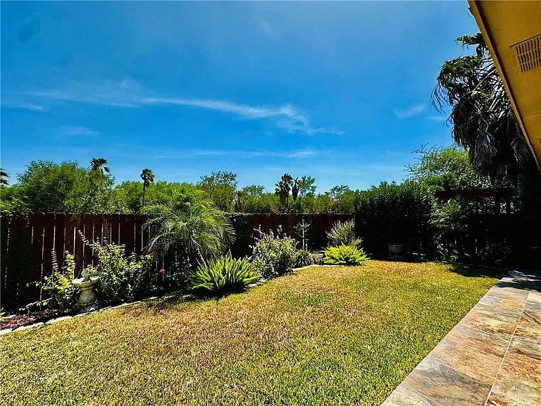 4104 San Roman St — Photo 35