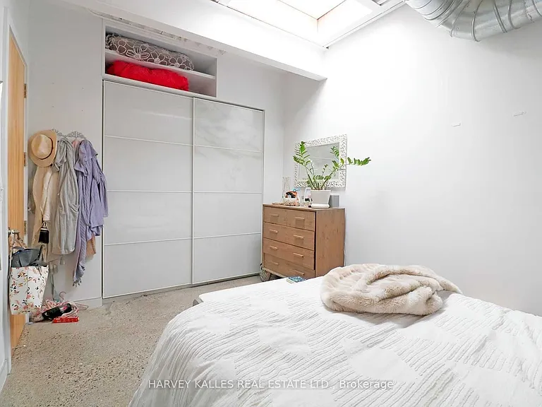 214 Bathurst St #Penthouse 3A — Photo 16