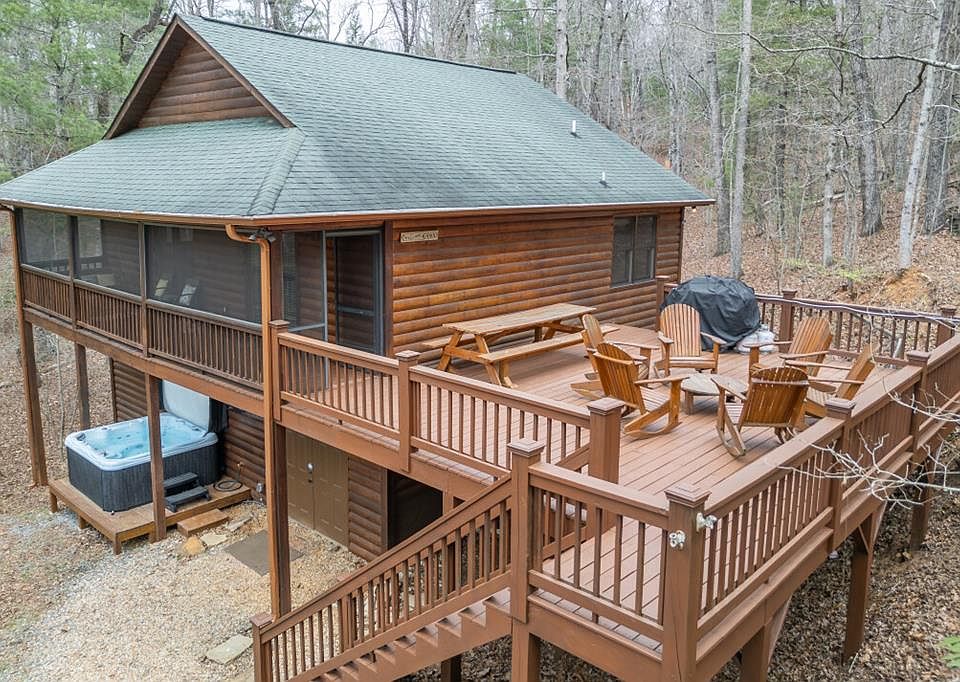 1st image of 145 Fox Run Ln