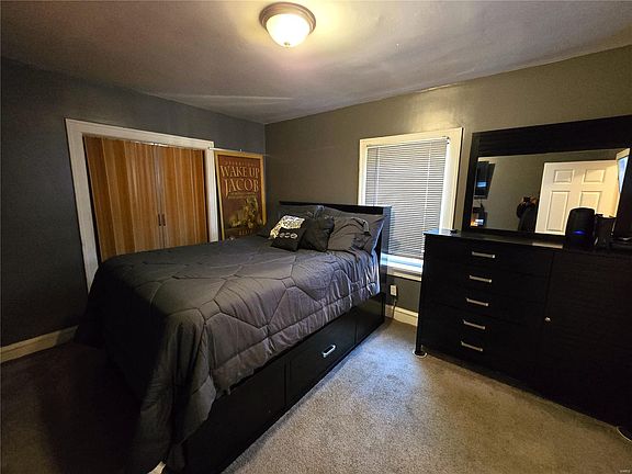 5th image of 4649 Lee Ave