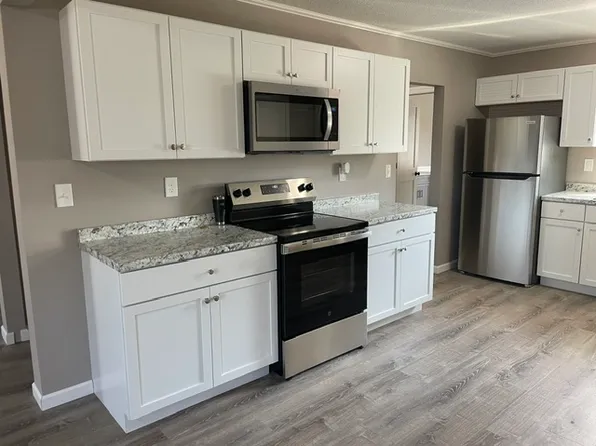 38 11th Ave N, Waite Park, MN 56387