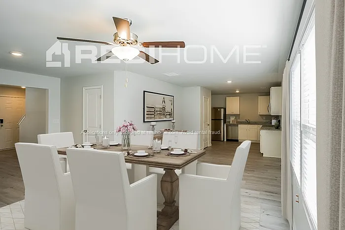 4 bed, 2.5 bath, 1970 sqft, $1,765 — Photo 3