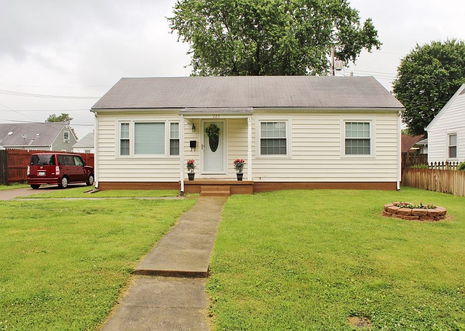 1st image of 223 Tremont Dr