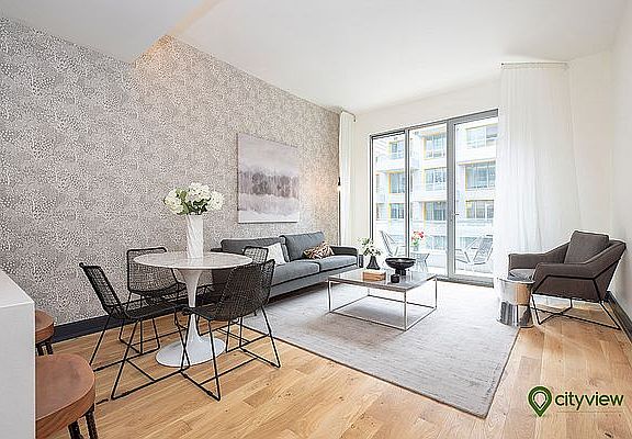 5th image of 10 Montieth St APT 216