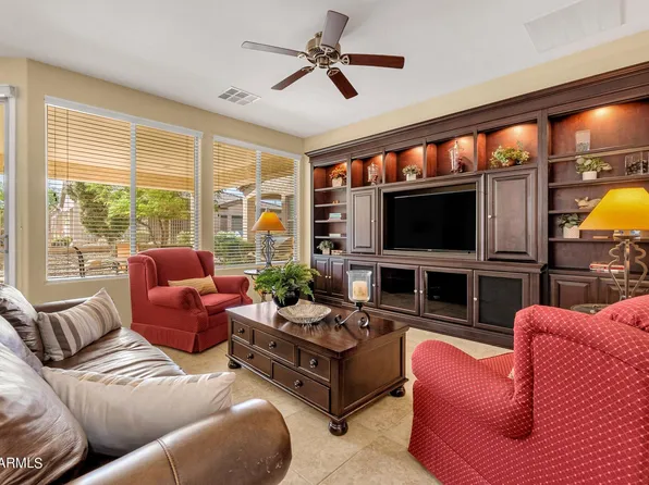 4287 E SOURWOOD Drive, Gilbert, AZ 85298