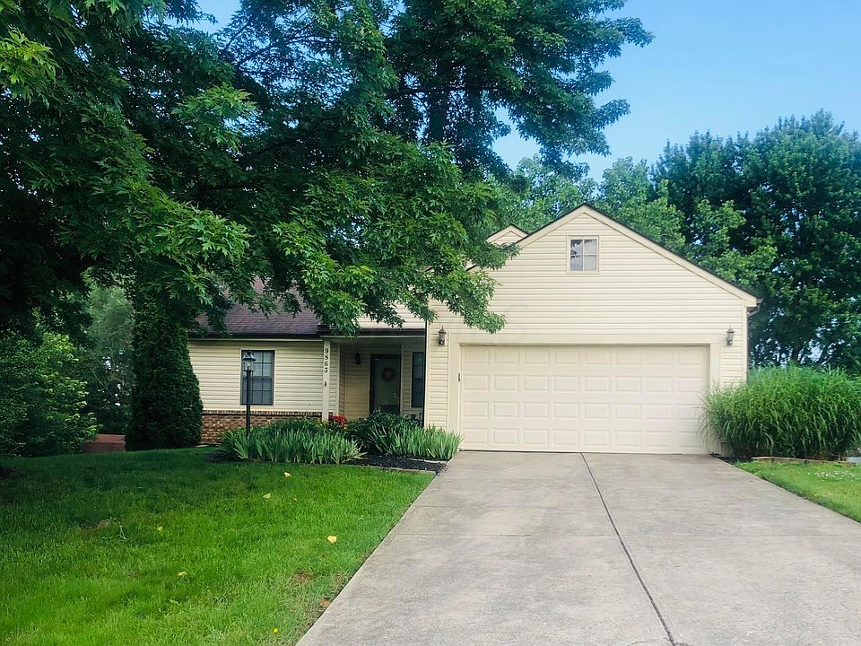 1st image of 9863 Meadow Wood Dr