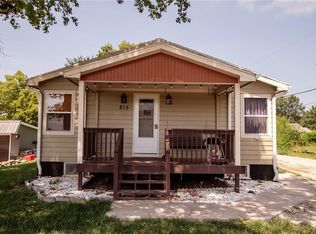 815 College St, Atchison, KS 66002