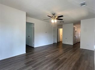 509 Central Ave #A, Elgin, TX 78621