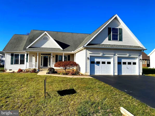 41 Willingham Way, Martinsburg, WV 25404