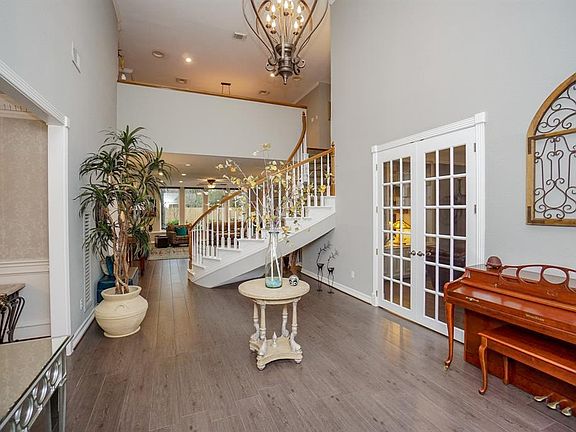 4th image of 13927 Placid Woods Ct