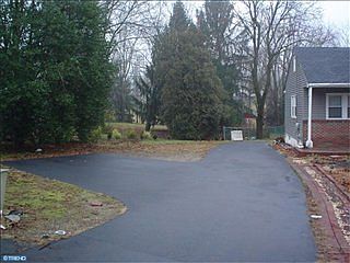 2nd image of 998 Jacks Ln