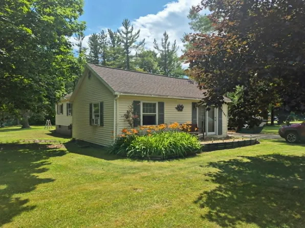 1157 Hamilton Rd, Alpena, MI 49707