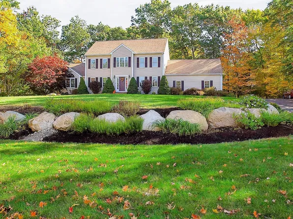 115 Northridge Dr, East Bridgewater, MA 02333