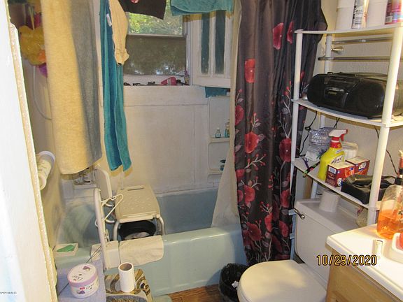 5th image of 217 Cross St