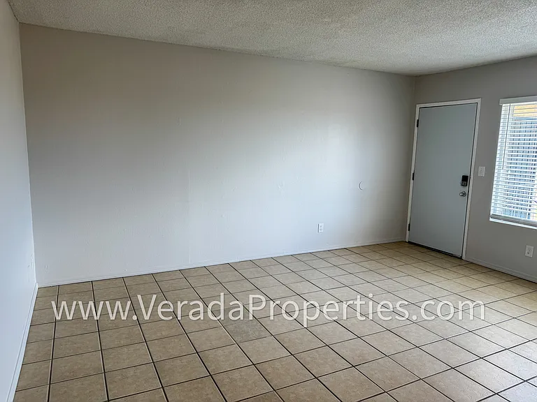 3533 42nd St #9 — Photo 15