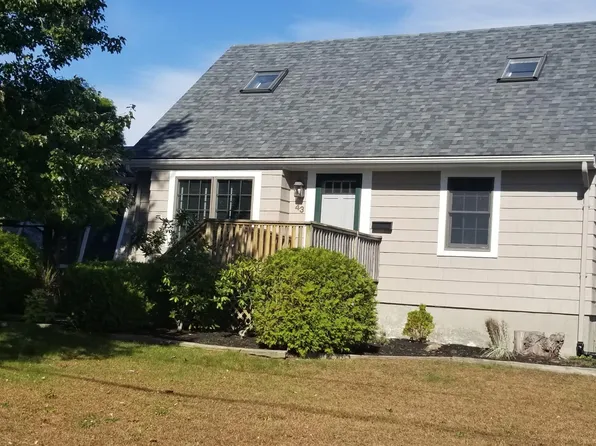 43 Lawrence St, Swansea, MA 02777