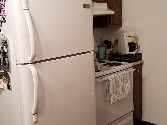 4th image of 717 Garland St E #7