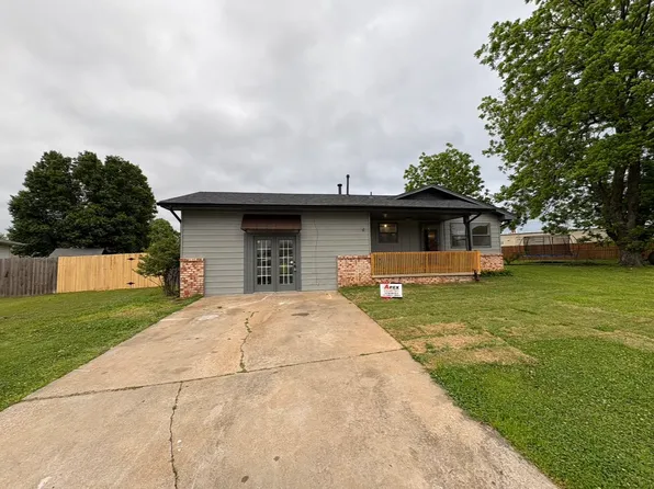 202 W Vandalia St, Broken Arrow, OK 74012