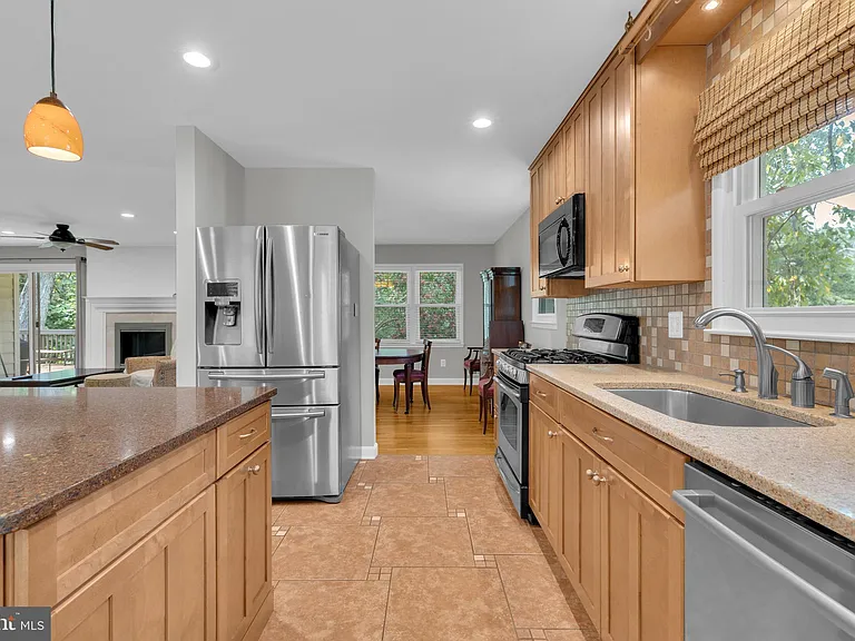 4314 Argonne Dr — Photo 10